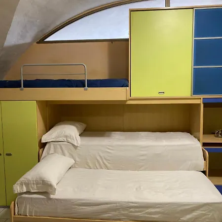 Family 2.0 Νάπολη