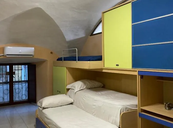 Family 2.0 Неаполь